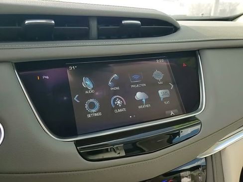 Used 2017 Cadillac XT5 Premium Luxury w/ LPO, Wheel Lock Package image 21