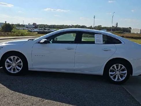 Used 2024 Chevrolet Malibu LT FWD image 5