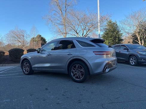 Certified 2023 Genesis GV70 2.5T Select w/ Select Package image 5