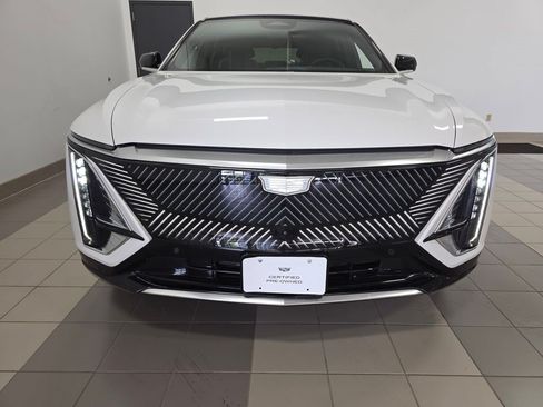 Certified 2024 Cadillac Lyriq Tech w/ Driver Assist Package AWD/4WD image 5