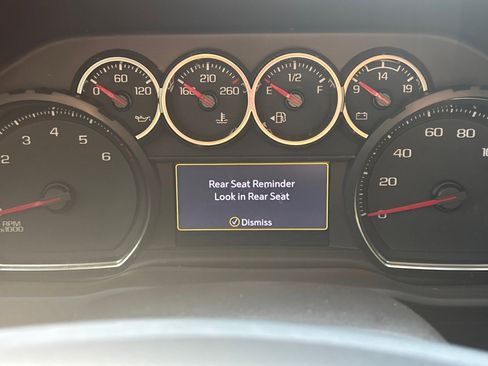 Used 2022 Chevrolet Silverado 1500 LT Trail Boss w/ LT Trail Boss Premium Package image 60