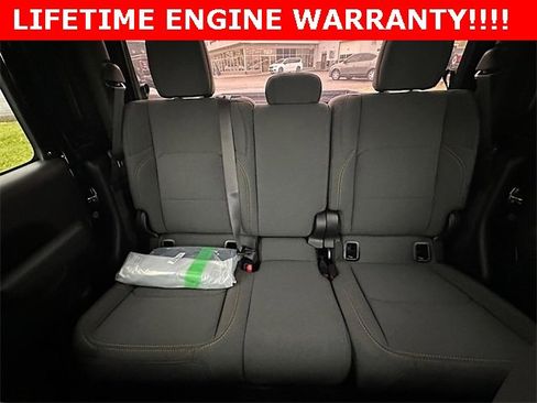 New 2026 Jeep Gladiator Sport image 25