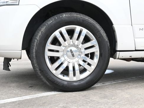 Used 2013 Lincoln Navigator 2WD w/ HD Trailer Tow Pkg image 30