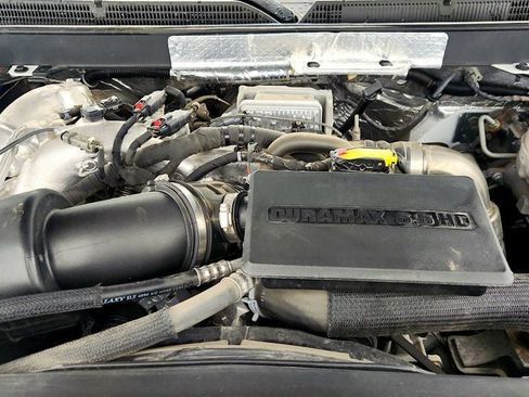 Used 2019 Chevrolet Silverado 3500 High Country w/ Duramax Plus Package image 27