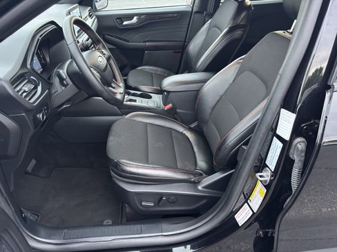 Used 2025 Ford Escape ST-Line AWD/4WD image 9