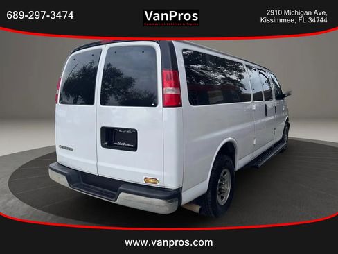 Used 2018 Chevrolet Express 3500 LT w/ LT Preferred Equipment Group image 5