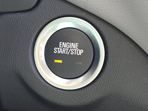 Used 2024 Chevrolet Equinox LS w/ LS Convenience Package image 9