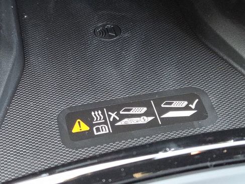 New 2026 Chevrolet Trax RS w/ Sunroof Package FWD image 9