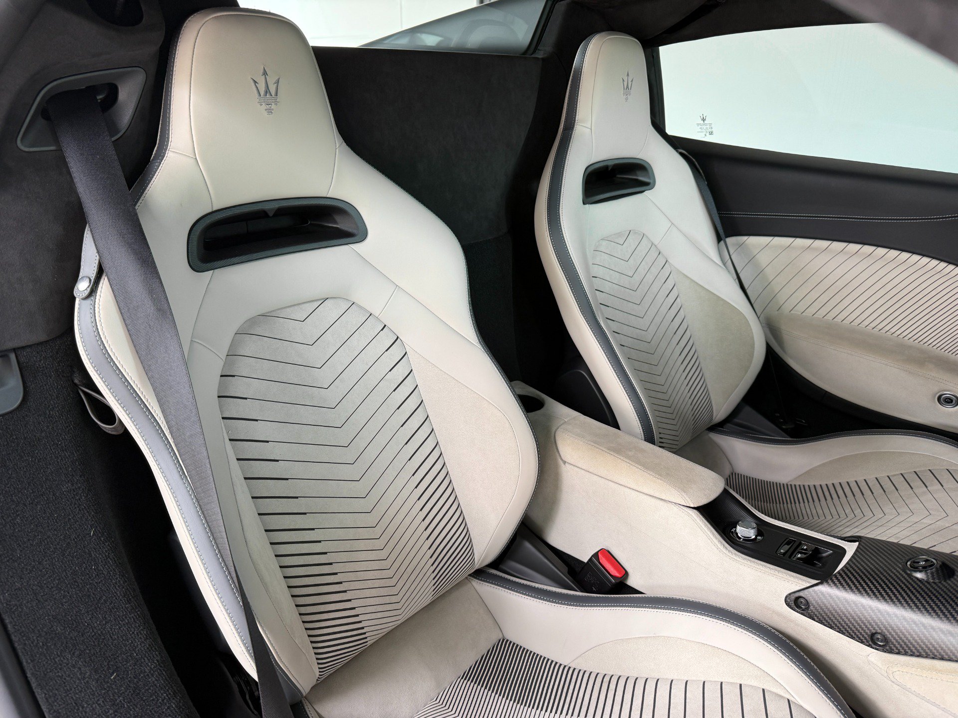 Used 2024 Maserati MC20 Cielo RWD image 31