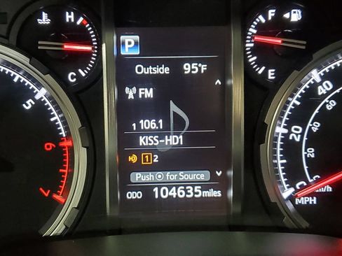 Used 2021 Toyota 4Runner Venture w/ Moonroof Package AWD/4WD image 37