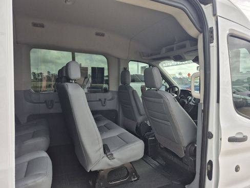 Certified 2019 Ford Transit 350 XL image 18