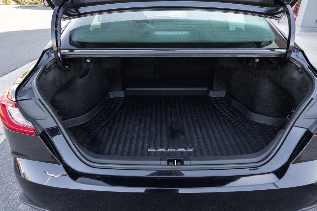 Certified 2026 Toyota Camry SE FWD image 8