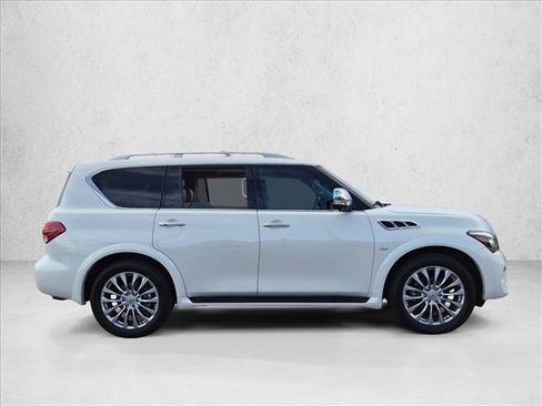 Used 2015 INFINITI QX80 4WD w/ Deluxe Technology Package image 4