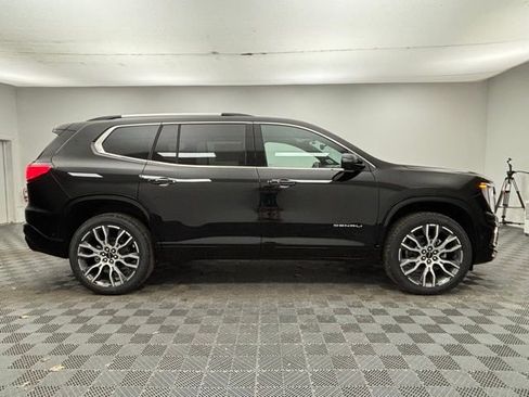 New 2026 GMC Acadia Denali Ultimate AWD/4WD image 10