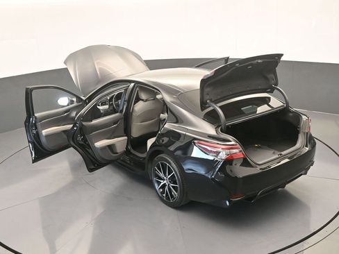 Used 2024 Toyota Camry SE image 55