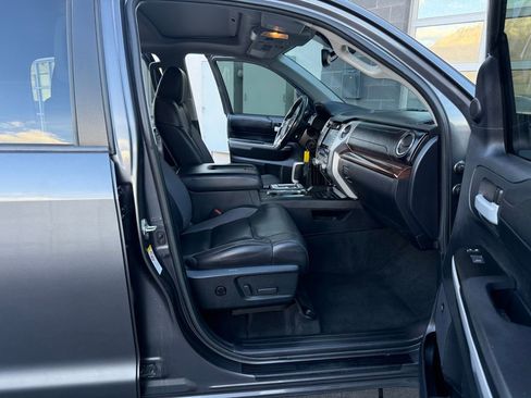 Used 2018 Toyota Tundra Limited w/ Limited Premium Package image 19