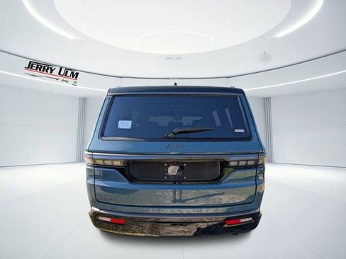 New 2026 Jeep Grand Wagoneer Summit image 4