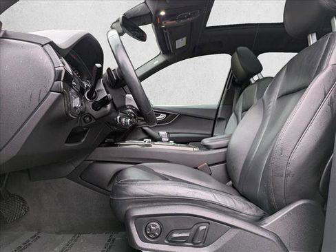 Used 2018 Audi Q7 3.0T Premium Plus image 17