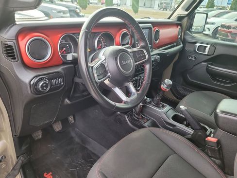 Certified 2020 Jeep Gladiator Rubicon w/ LED Lighting Group image 14