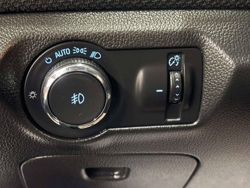 Used 2016 Chevrolet Cruze LT FWD image 27