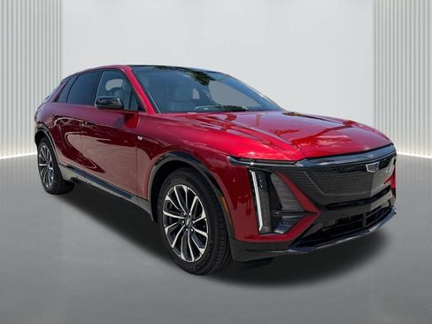 New 2026 Cadillac Lyriq Sport RWD image 3