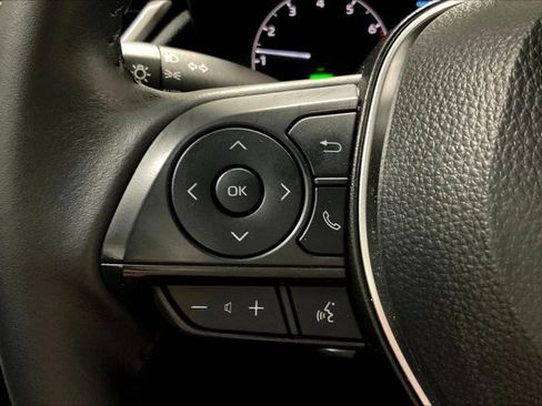 Used 2024 Toyota Corolla Cross AWD Hybrid w/ Moonroof Package image 18