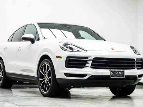 Used 2023 Porsche Cayenne Coupe AWD/4WD image 4