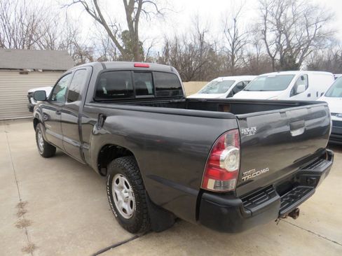 Used 2011 Toyota Tacoma 2WD Access Cab w/ Convenience Pkg image 29