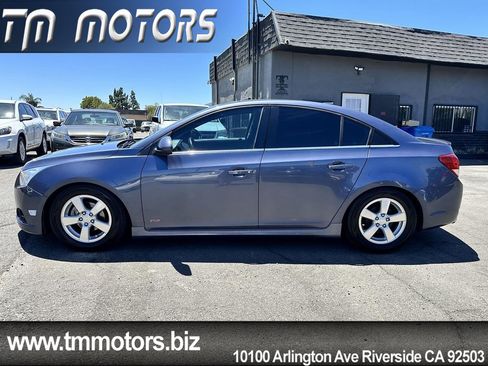 Used 2014 Chevrolet Cruze LT w/ RS Package FWD image 3