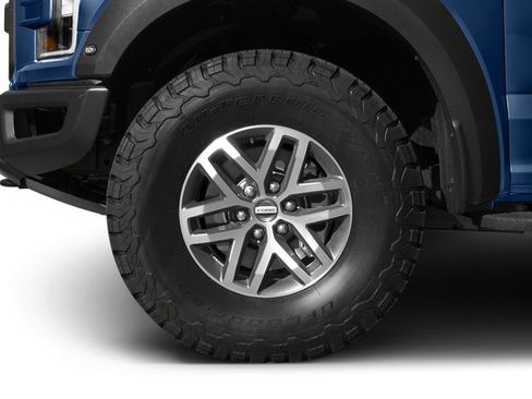 Used 2017 Ford F150 Raptor w/ Equipment Group 802A Luxury AWD/4WD image 14
