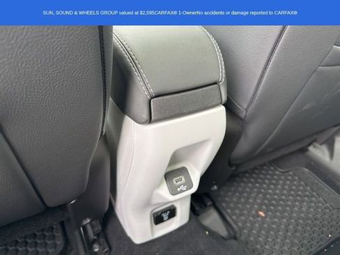 Used 2022 Jeep Renegade Limited w/ Sun, Sound & Wheels Group image 15
