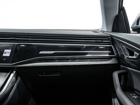 Used 2023 Audi Q8 Premium Plus w/ Premium Plus Package AWD/4WD image 29