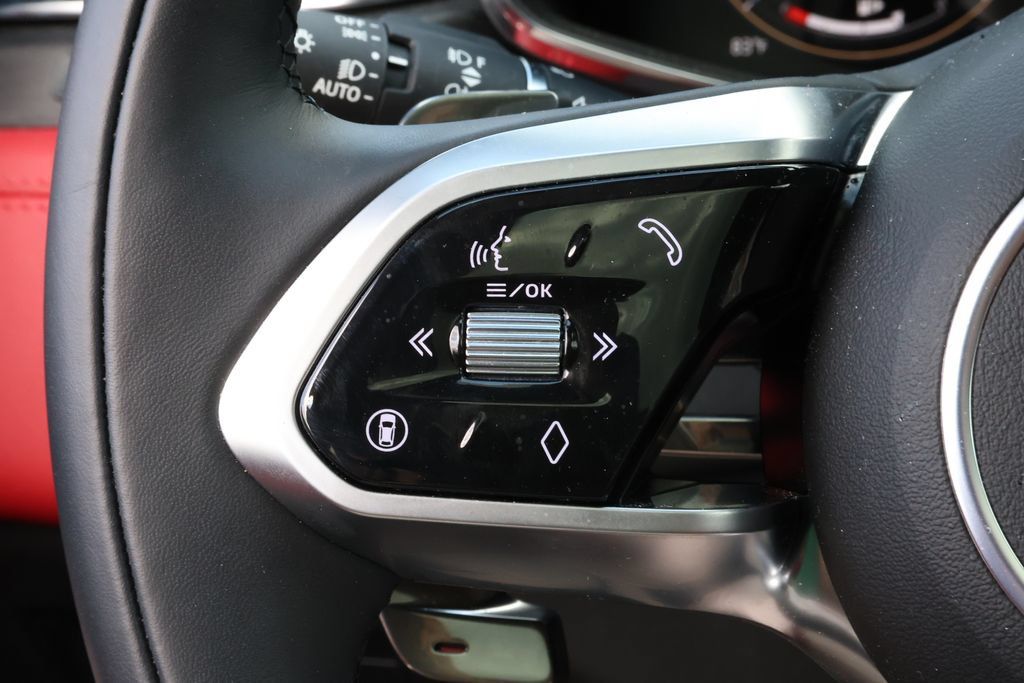 Certified 2026 Jaguar F-PACE R-Dynamic S AWD/4WD image 20
