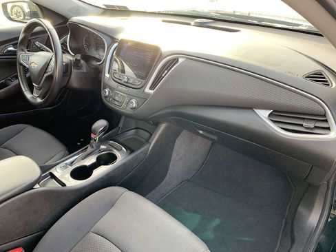 Used 2022 Chevrolet Malibu RS image 26