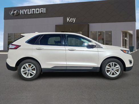 Used 2017 Ford Edge SEL w/ Equipment Group 201A image 3