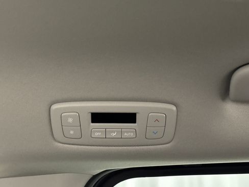 New 2026 Kia Carnival LXS image 28