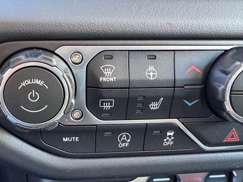 New 2026 Jeep Gladiator Mojave image 23