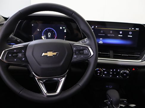 New 2026 Chevrolet Trax LT w/ LT Convenience Package FWD image 24