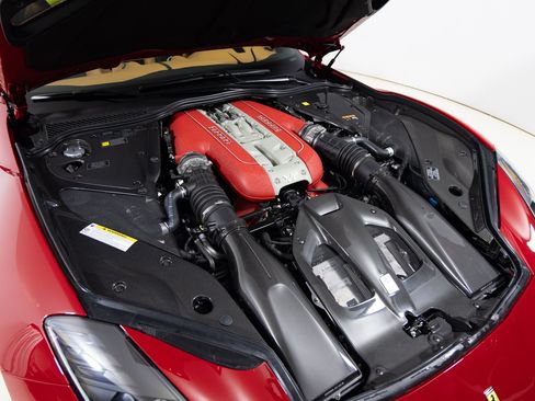 Used 2022 Ferrari 812 GTS RWD image 59