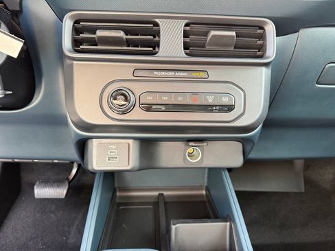 New 2026 Ford Maverick XL AWD/4WD image 16