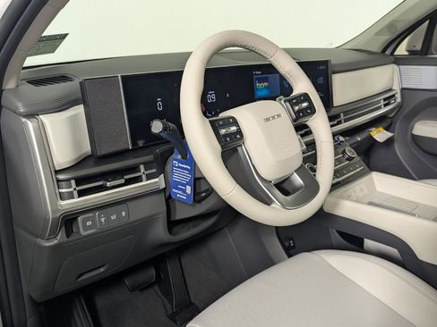 New 2026 Hyundai Santa Fe SE FWD image 11