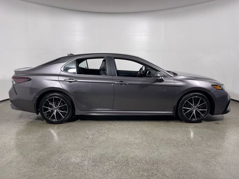 Certified 2023 Toyota Camry SE FWD image 2