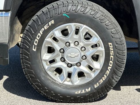 Used 2020 Chevrolet Silverado 2500 LTZ AWD/4WD image 30