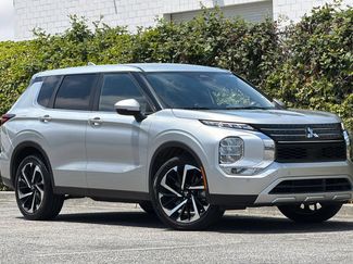 Used 2024 Mitsubishi Outlander SE FWD video 2