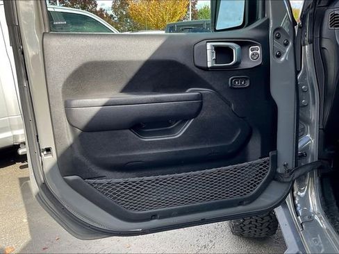 Used 2022 Jeep Wrangler Unlimited Sport image 22