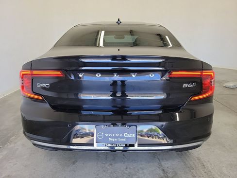 Certified 2023 Volvo S90 B6 Plus AWD/4WD image 6