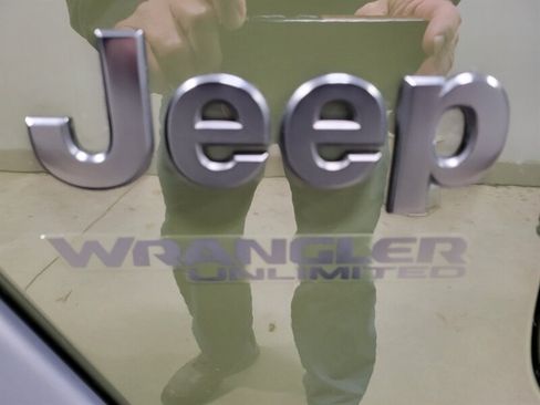 Used 2020 Jeep Wrangler Unlimited Sport AWD/4WD image 33