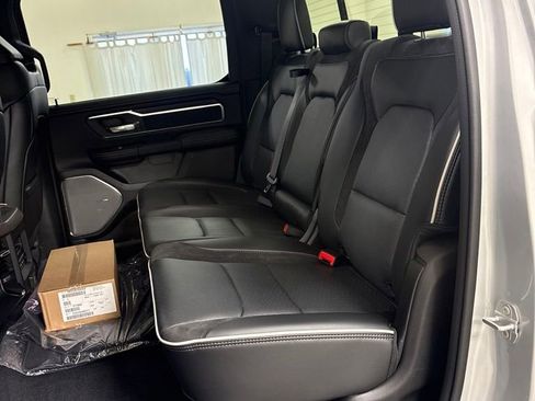 New 2026 RAM 1500 Laramie AWD/4WD image 24