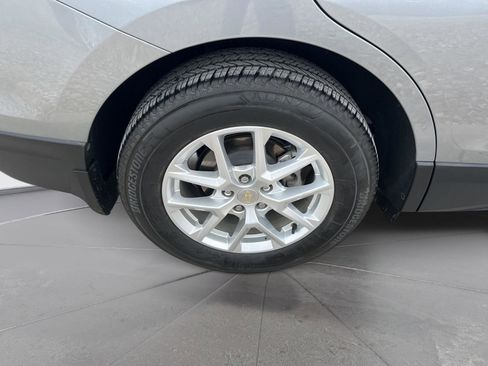 Used 2023 Chevrolet Equinox LT w/ LPO, Floor Liner Package image 9