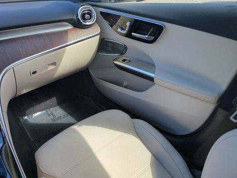 New 2026 Mercedes-Benz C 300 Sedan image 16
